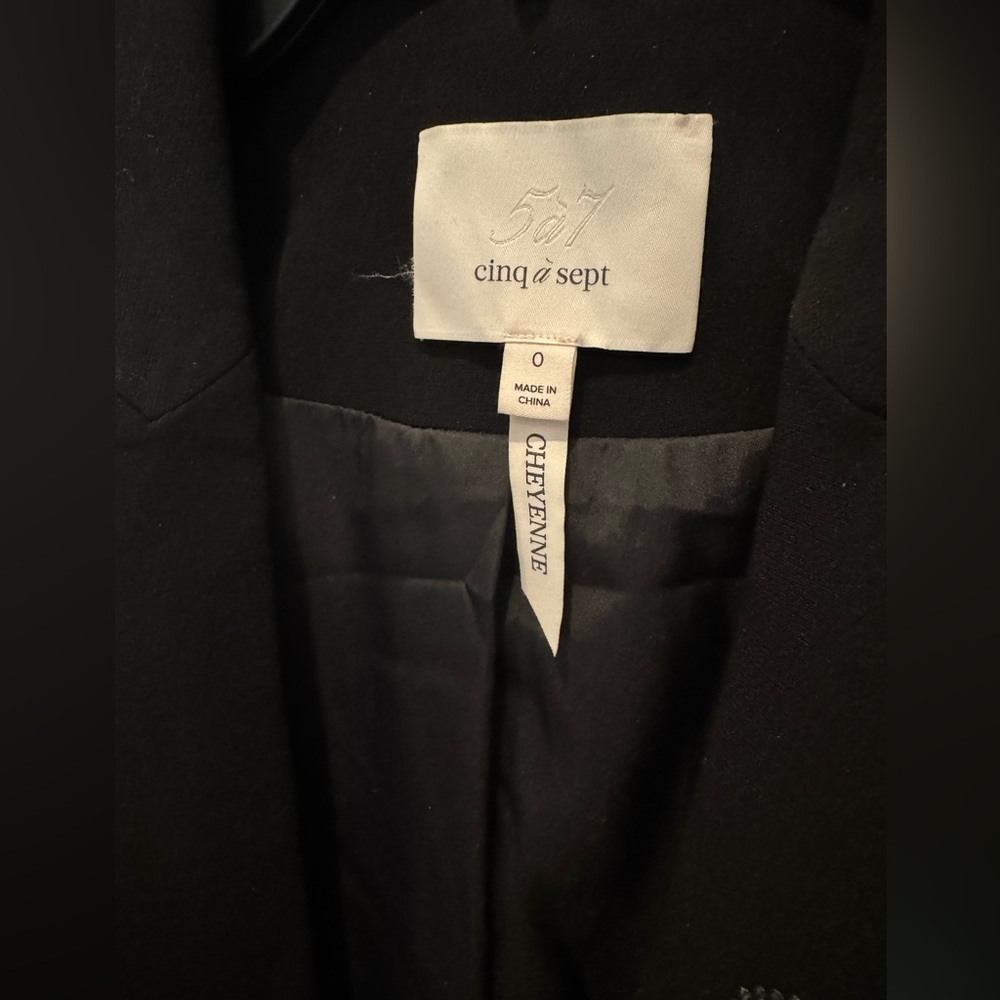 Cinq à Sept butterfly, love letter, scrunched cayenne, blazer, Elegant Black - Picture 14 of 16